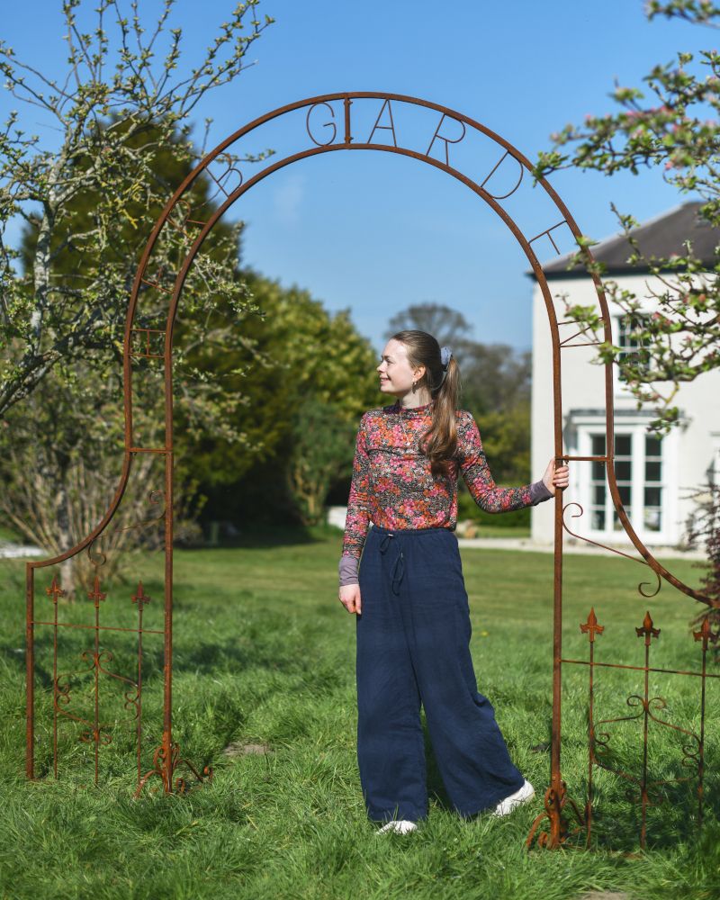 scale Of The Rustic Entry way Arch 