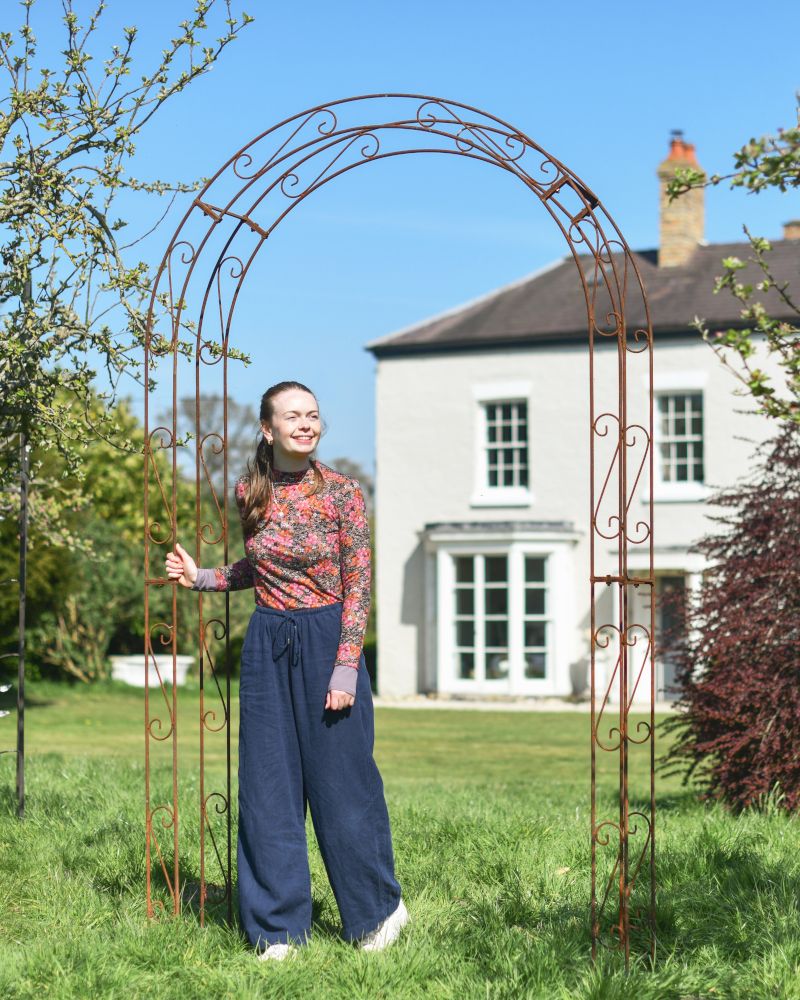 Scale Of The Rustic Rose Arch