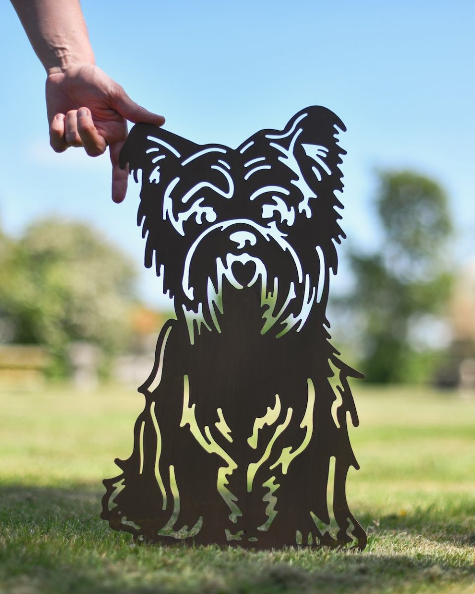 Scale image of yorkshire terrier garden silhouette sculpture