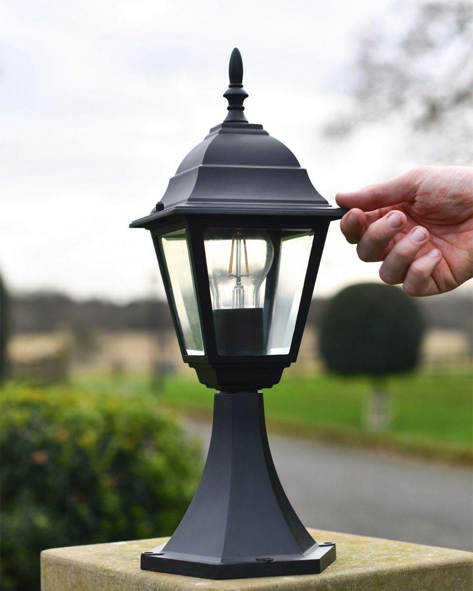 Scale Shot Black Traditional Pillar Light 