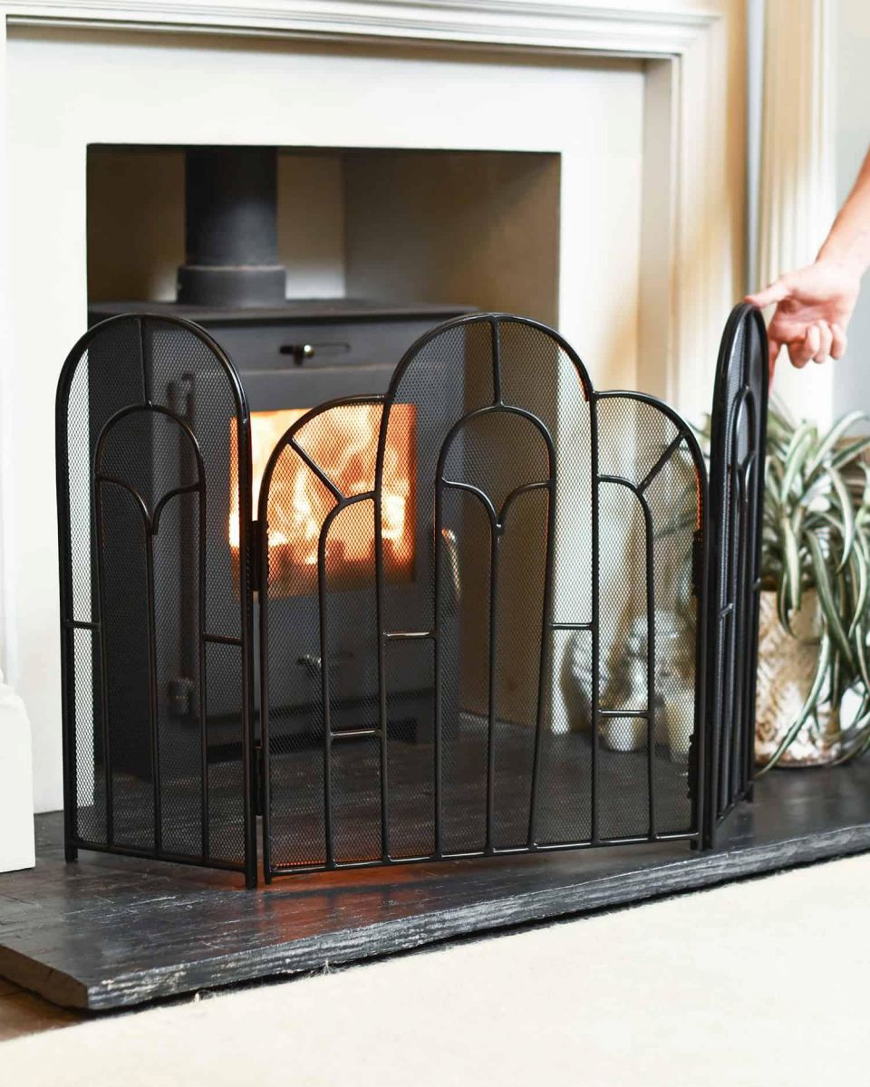 Scale Shot of "Abbey" Three Fold Ornate Guard