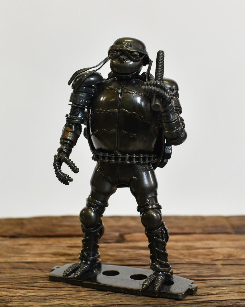Scrap Metal "Federico" Fighting Turtle Ornament 