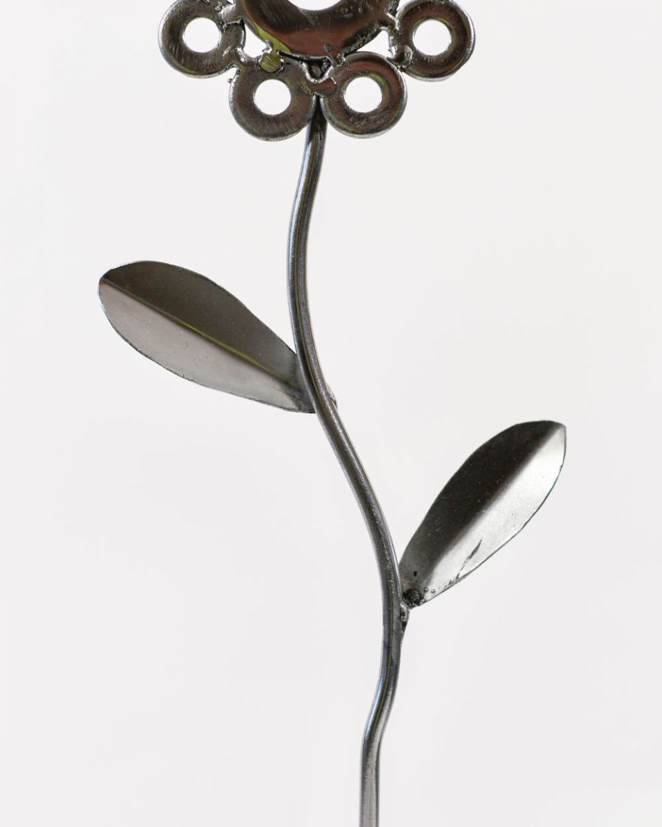 Close up of Scrap Metal Sunflower Sculpture stem Close up of Scrap Metal Sunflower Sculpture stem