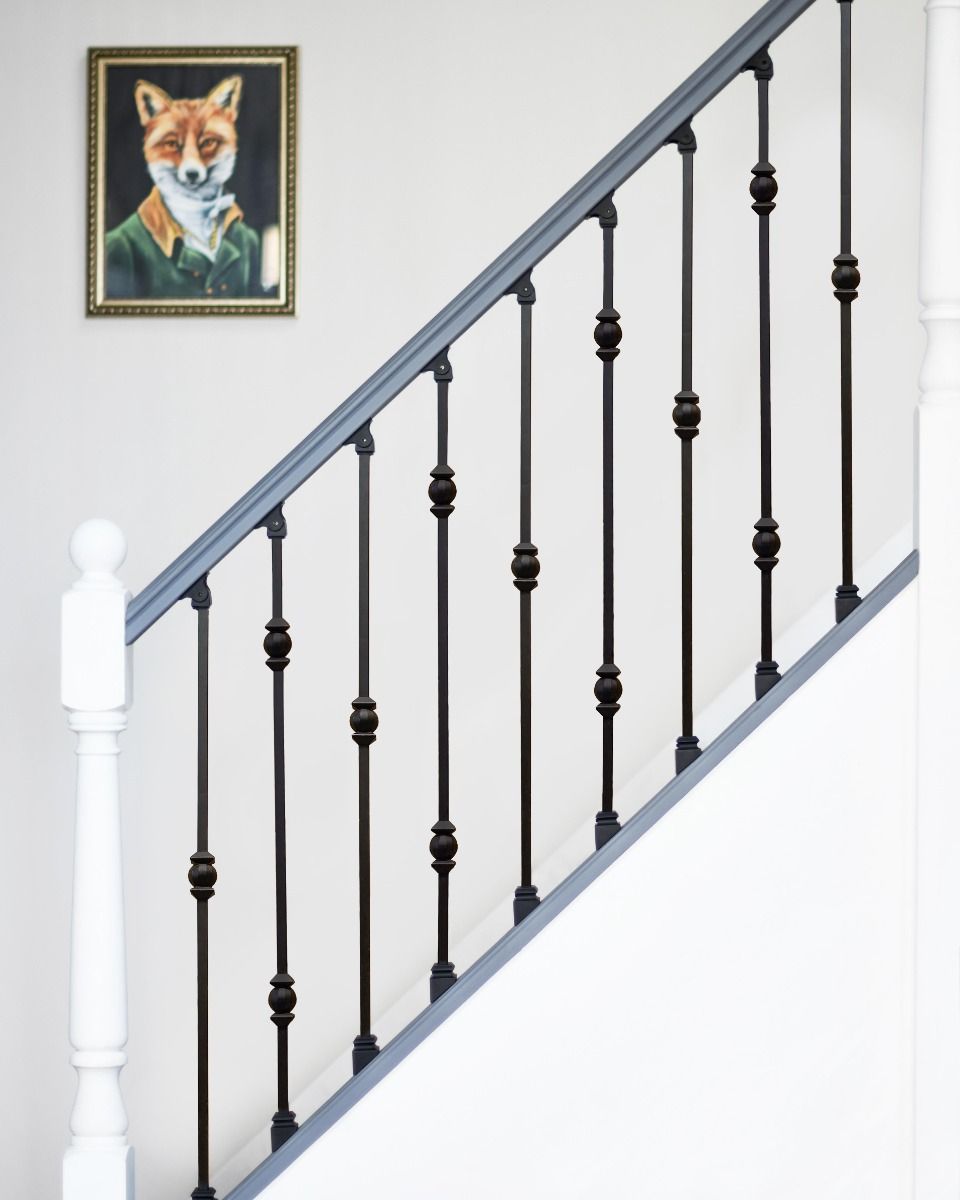 Set of Two Spindles With Rake Brackets 