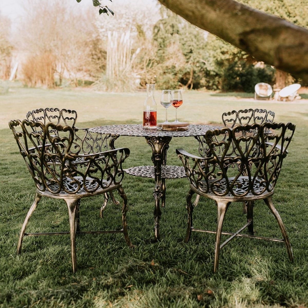 Brushed Gold "Edworth Manor" Dining Set 