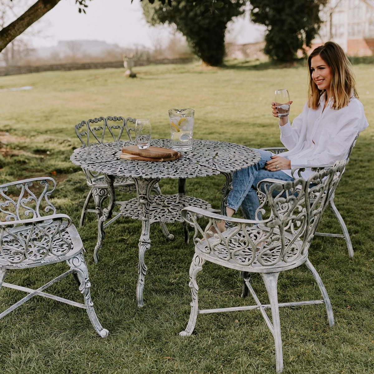 Antique Cream "Edworth Manor" Four Seater Dining Set in Garden 