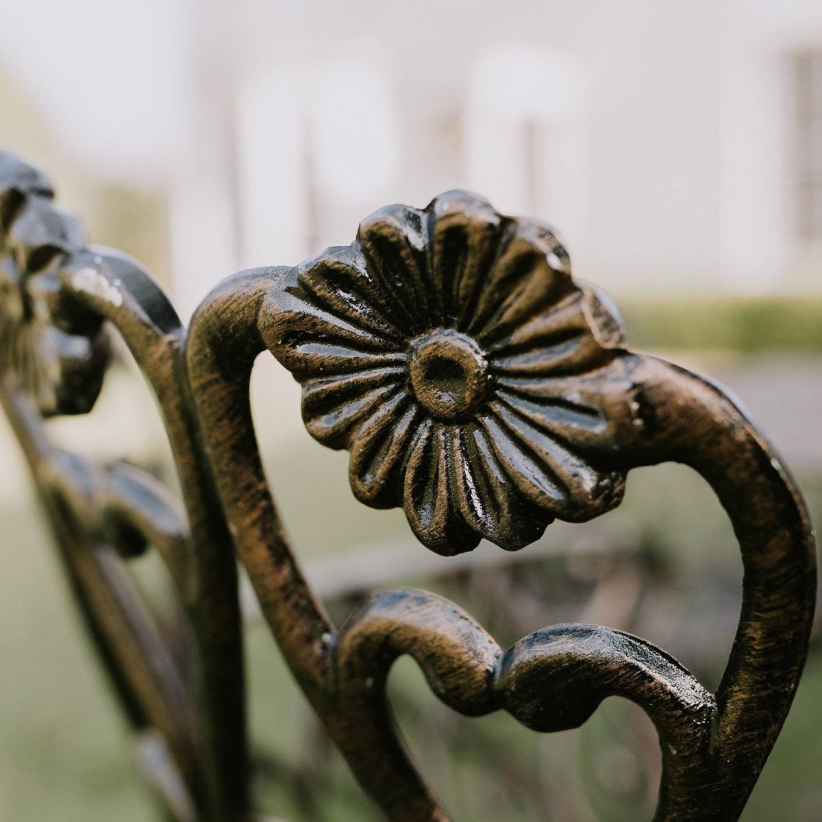 Antique Bronze Daisy Embellishment  Antique Bronze Daisy Embellishment