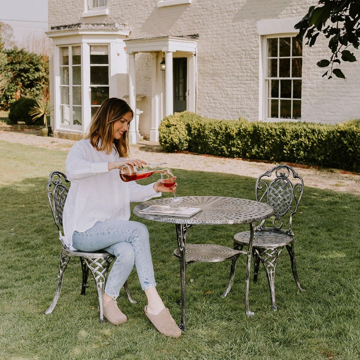 Antique Silver "Wentworth" Dining Set Antique Silver "Wentworth" Dining Set
