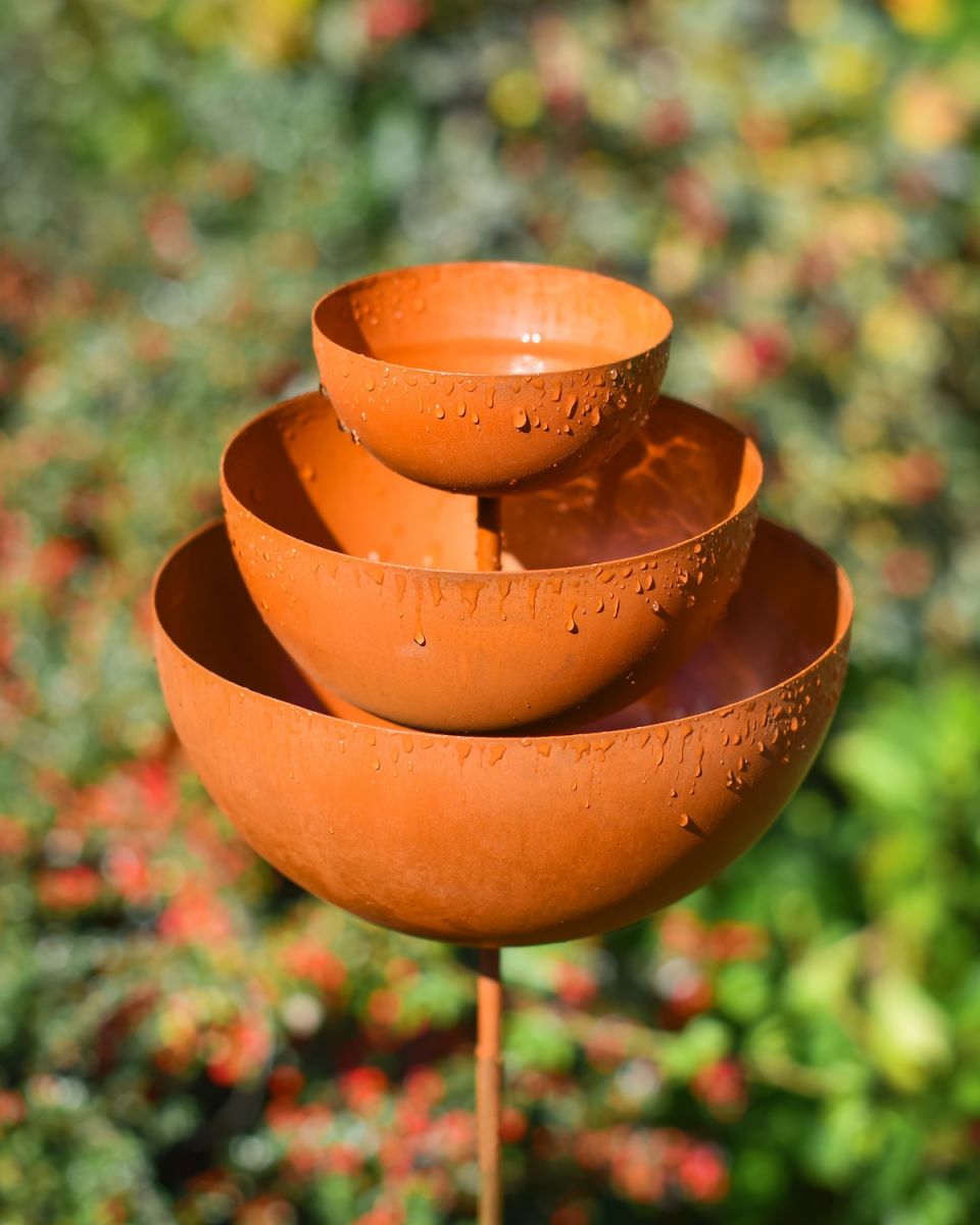 Side view of rustic finish rain catcher