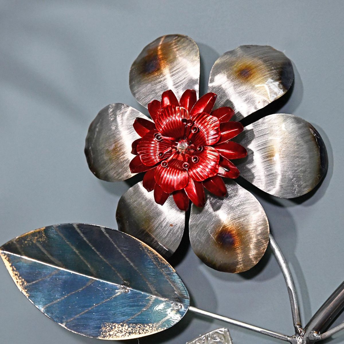 Close-up of the Metallic Silver and Red Flower