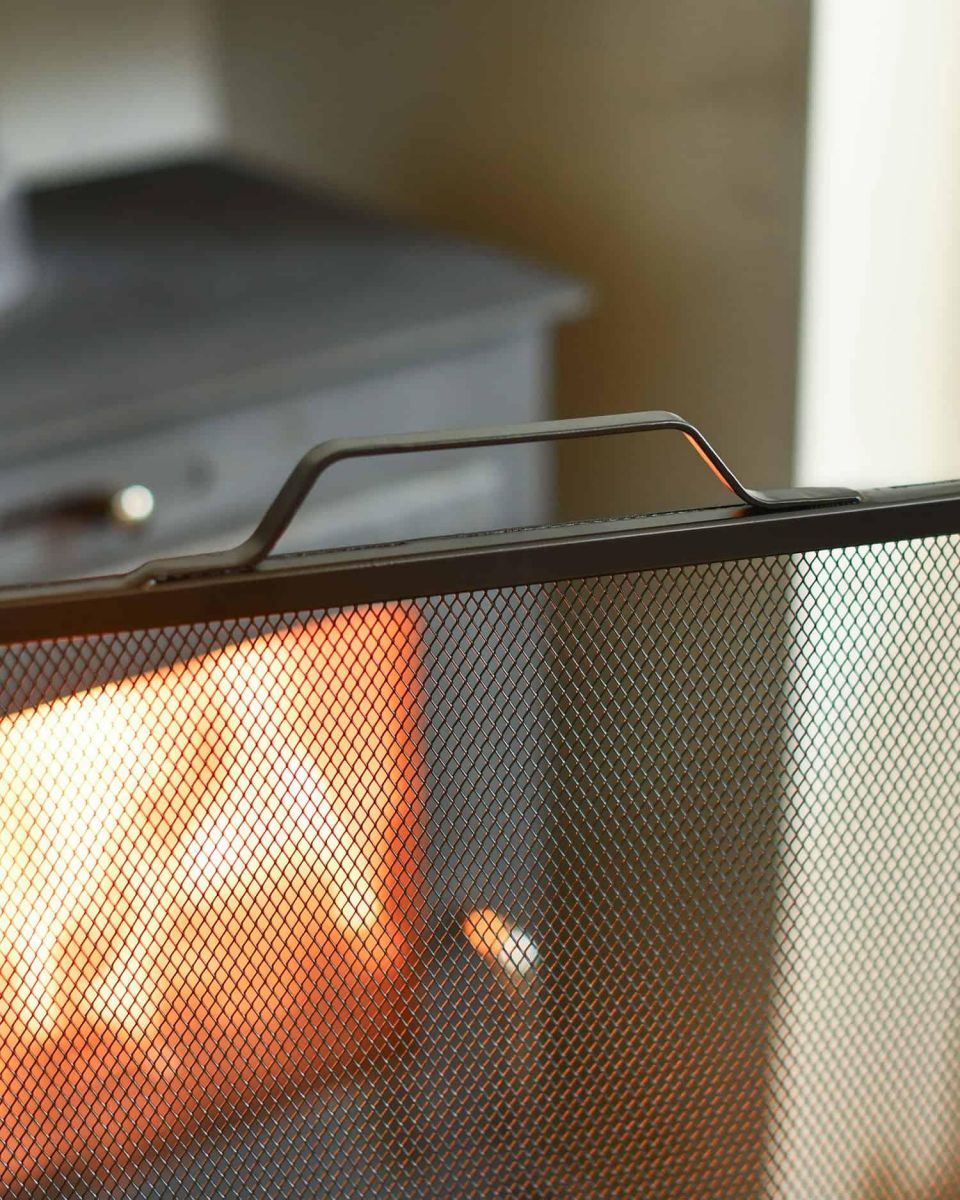 Close-Up of Handle for Simplistic Square Fire Guard Close-Up of Handle for Simplistic Square Fire Guard