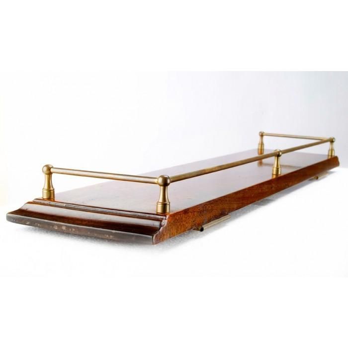 Polished Brass Simply Styled Gallery Post