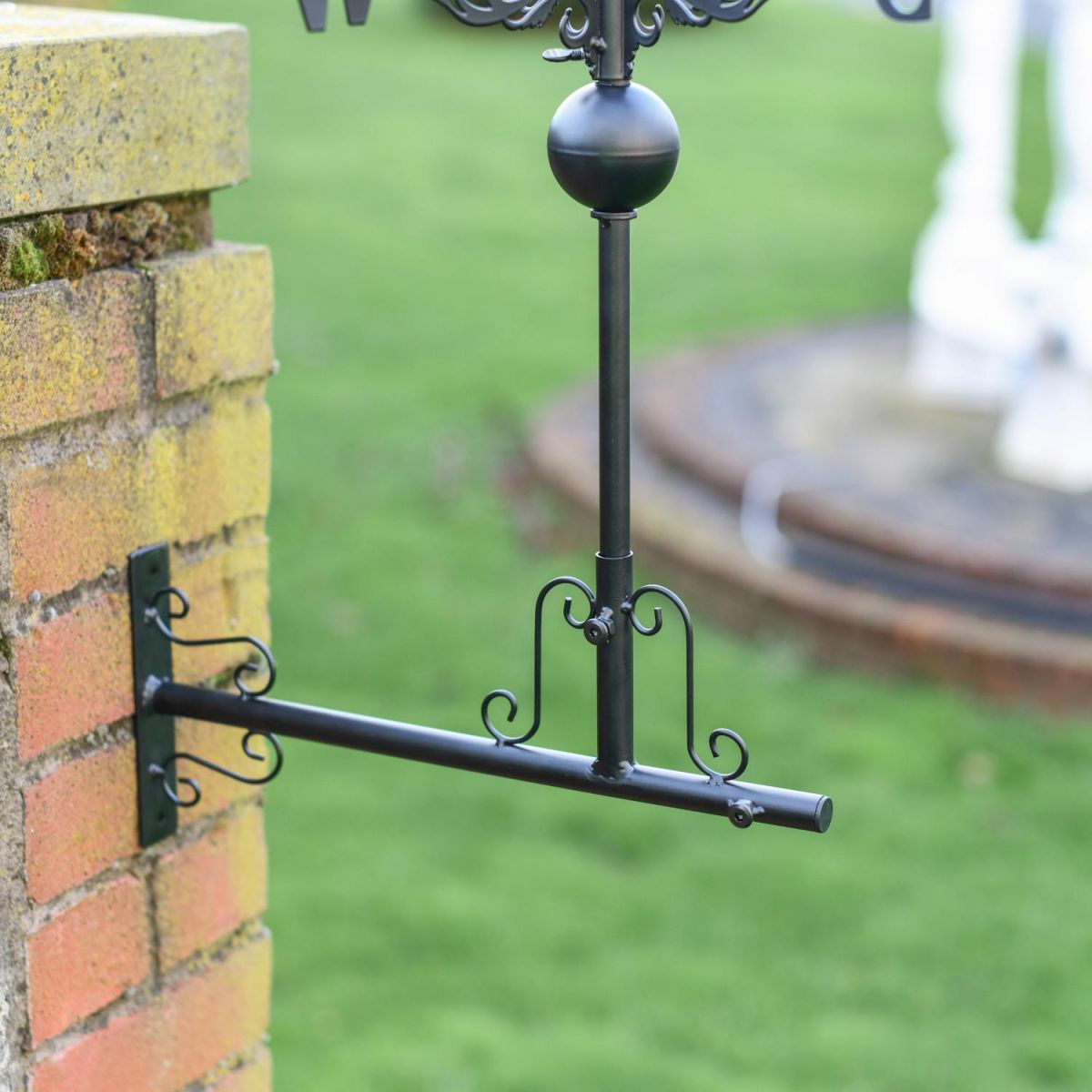 Close-Up of Mounting Bracket