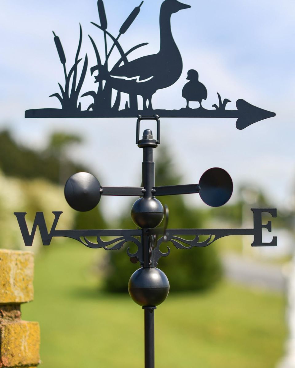 Close-Up of Directional Arms for Slim Steel Mother Duck & Duckling Weathervane
