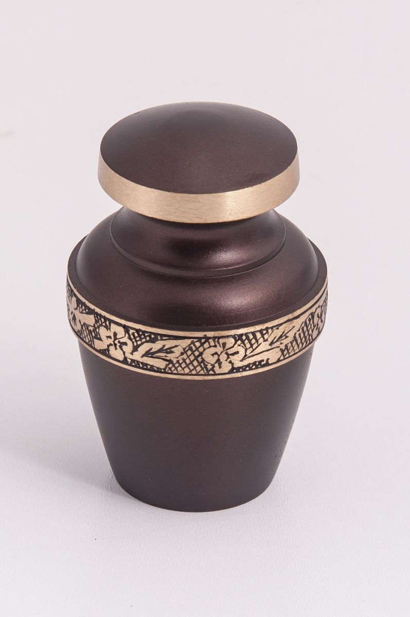 “Constance” Small Memorial Urn 