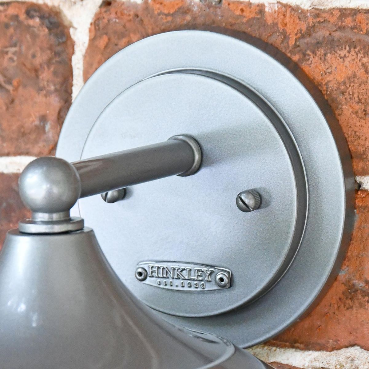 View of the Top Fix Bracket Mounted to a Brick Wall