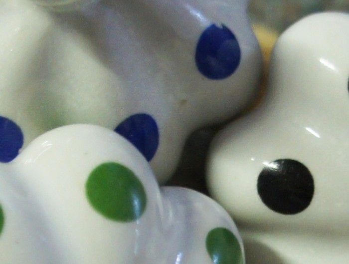 "Dotted Dombol" Ceramic Wine Stoppers "Dotted Dombol" Ceramic Wine Stoppers