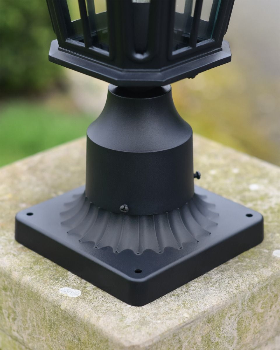 Square Base on Pillar Light 