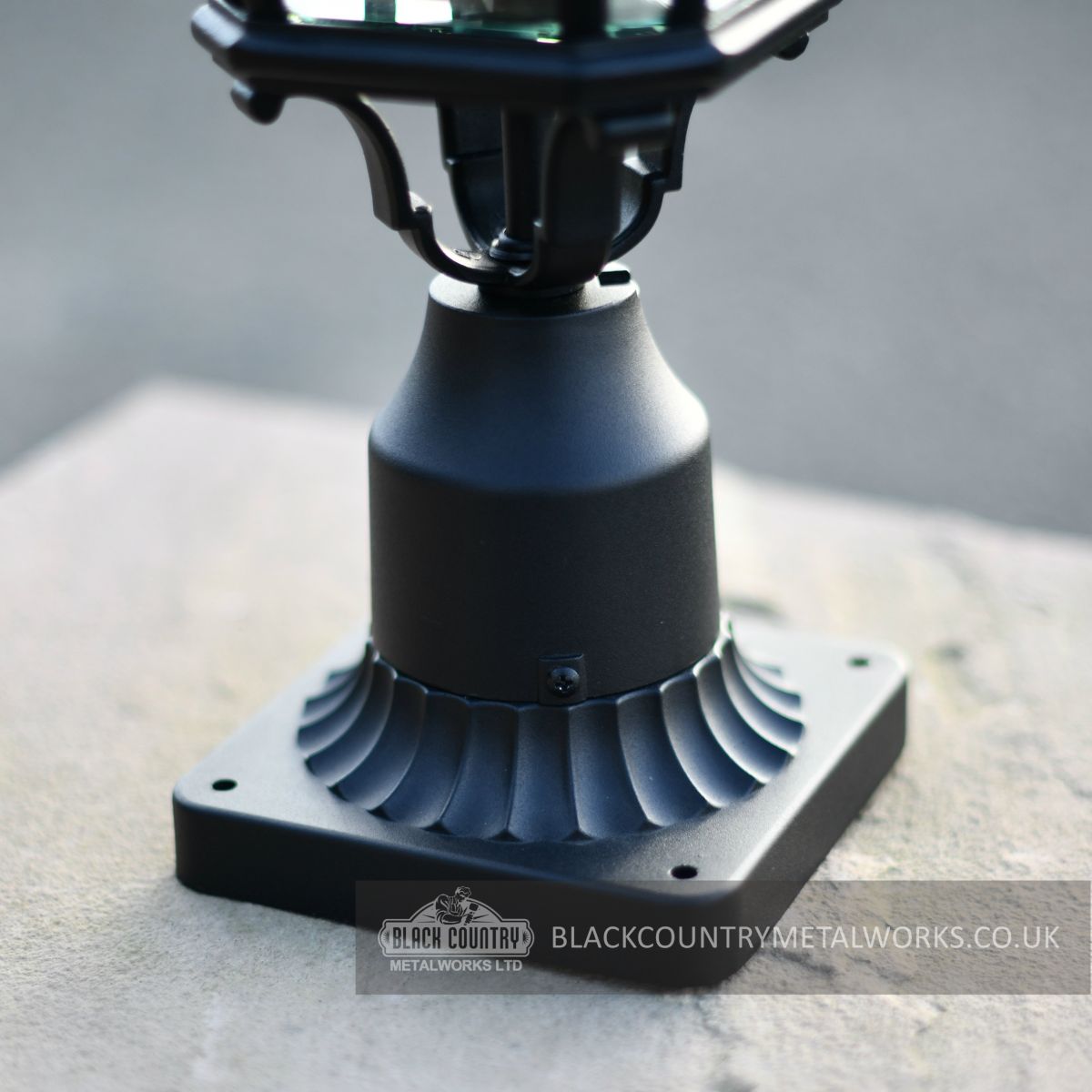 Traditional Gas lantern Inspired Pillar Light Base Plate
