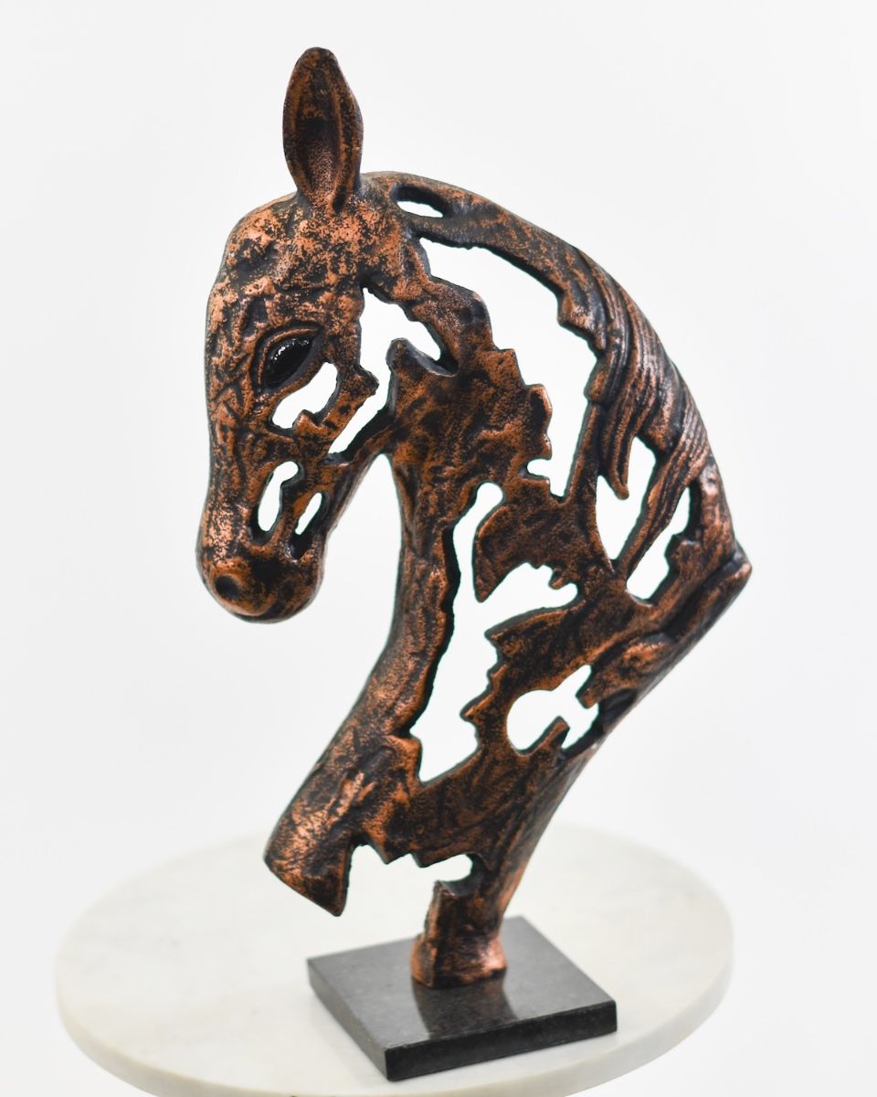 Steed"s Shadow Cast Aluminium Interior Ornament angled view of ornament