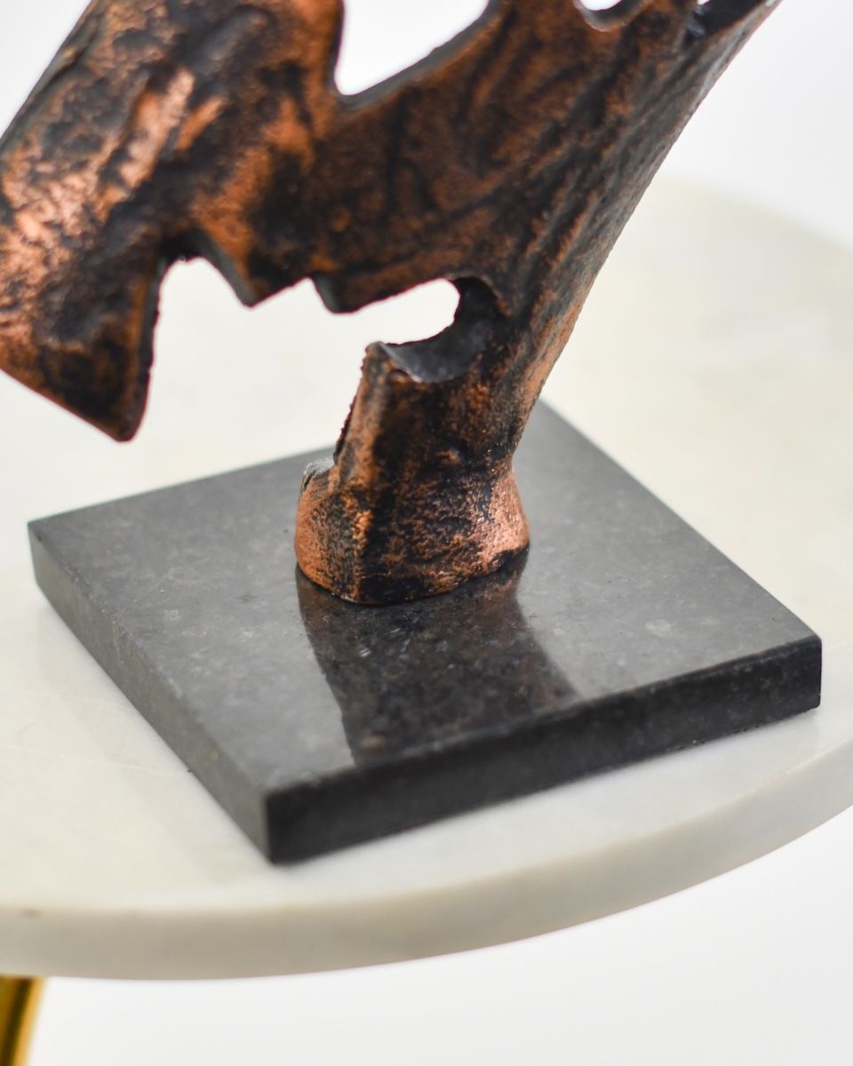 Steed"s Shadow Cast Aluminium Interior Ornament close up of base