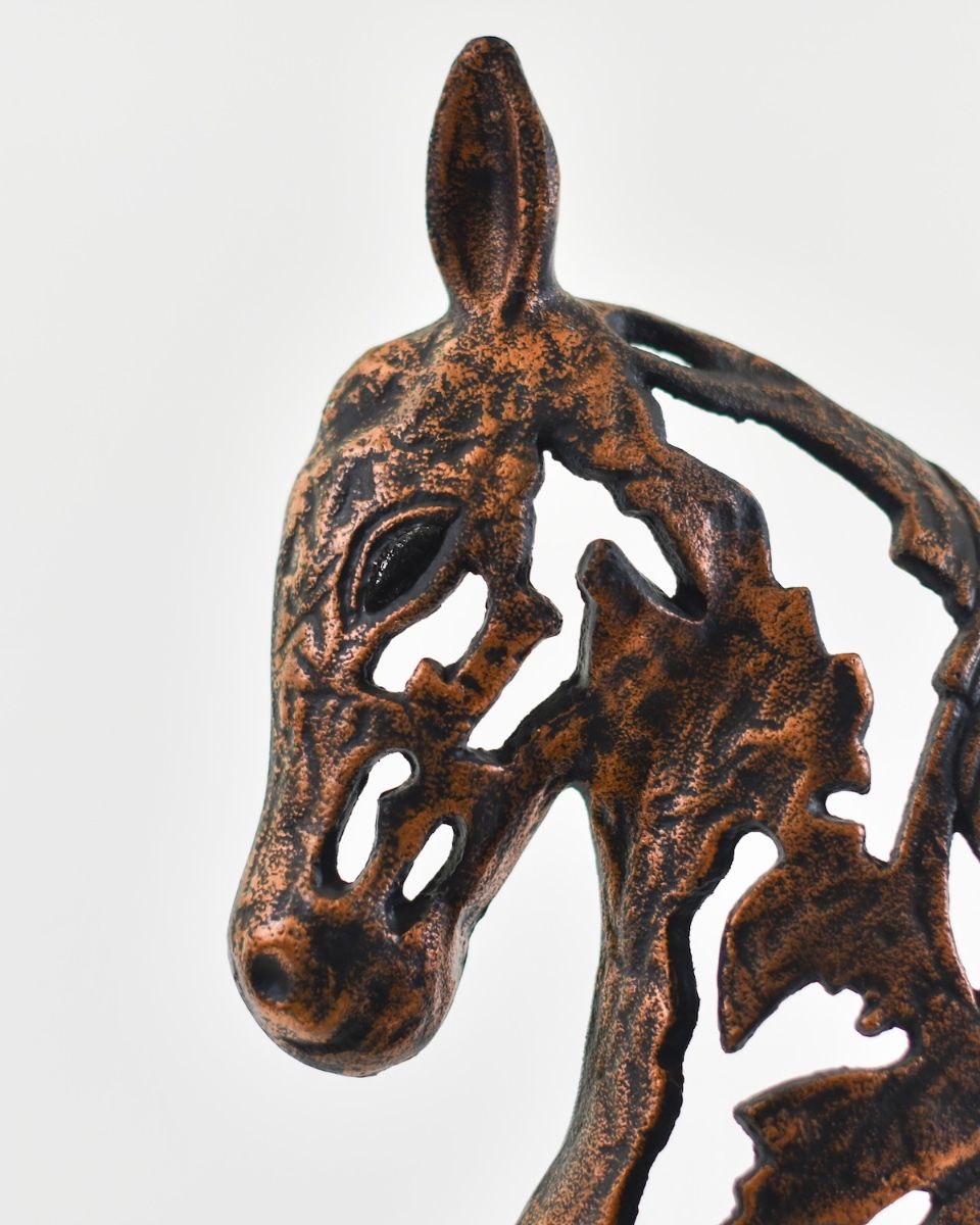 Steed"s Shadow Cast Aluminium Interior Ornament close up of head