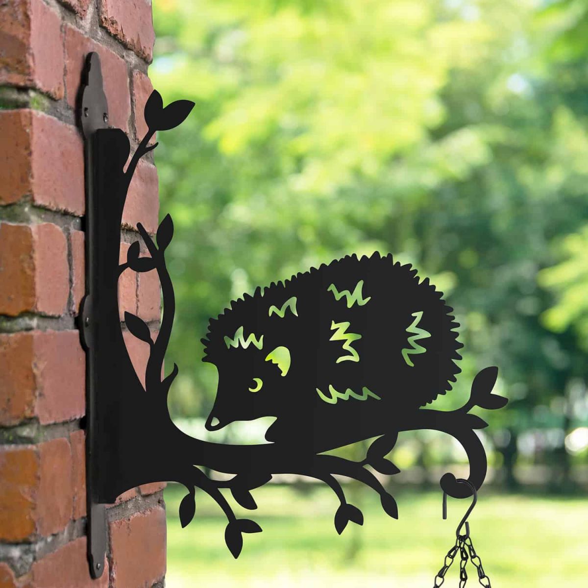 Steel Cartoon Shy Hedgehog Hanging Basket Bracket in Situ