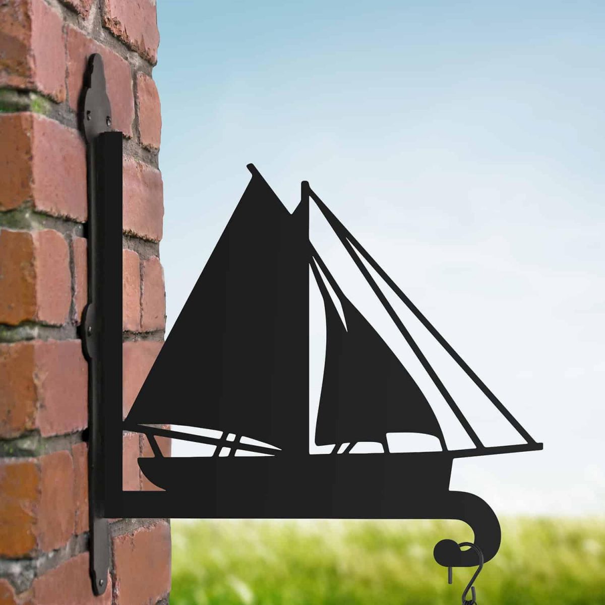 Steel Hanging Basket Bracket with Cutter Ship Motif Steel Hanging Basket Bracket with Cutter Ship Motif