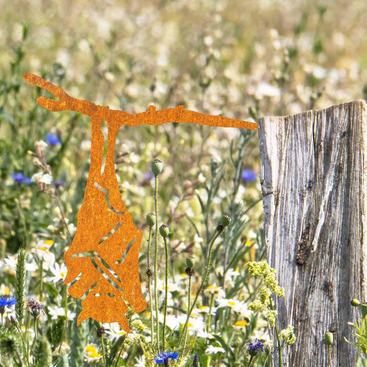 Rustic Steel Hanging Bat Tree Spike