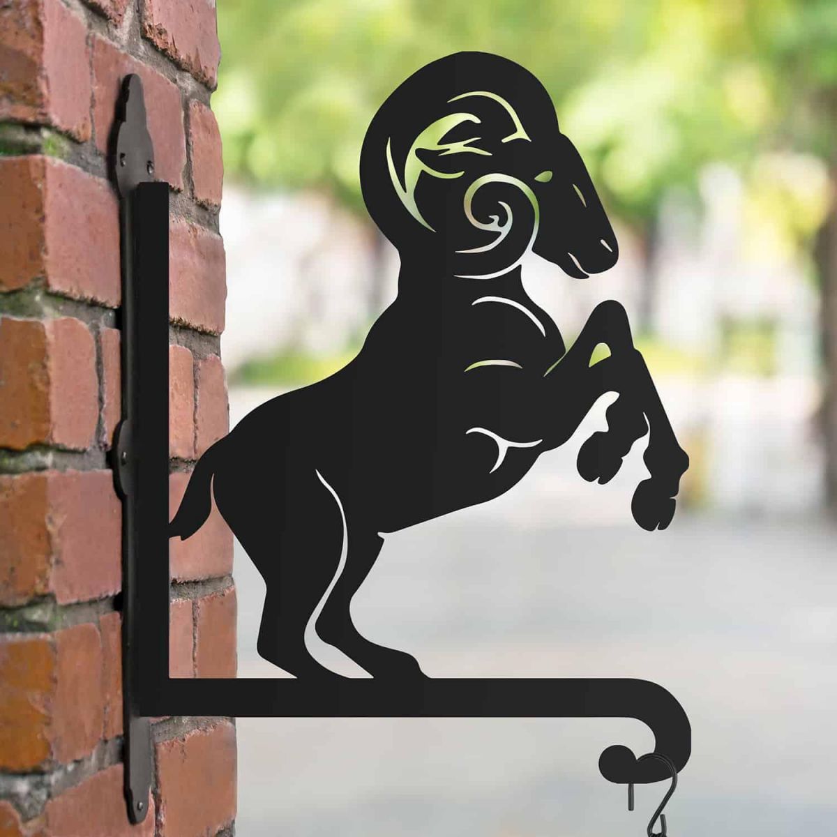 Steel Rearing Ram Hanging Basket Bracket