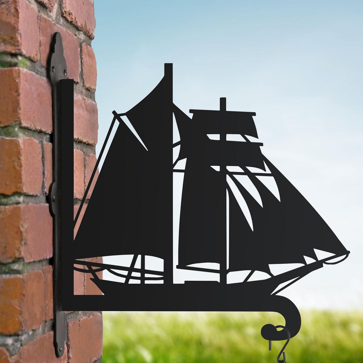 Steel Hanging Basket Bracket with Schooner Topsail Ship Topper Steel Hanging Basket Bracket with Schooner Topsail Ship Topper