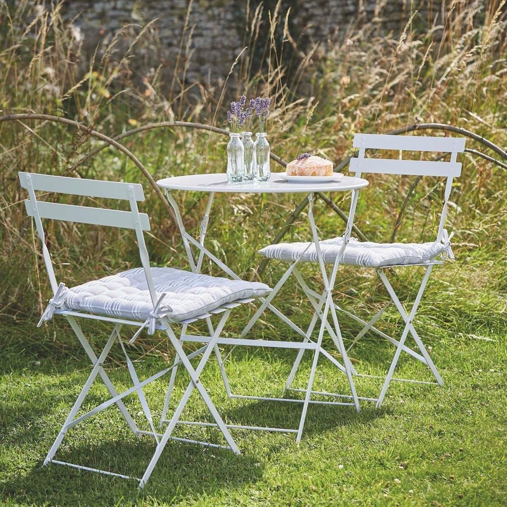 Steel Folding Bistro Set in Situ Outside