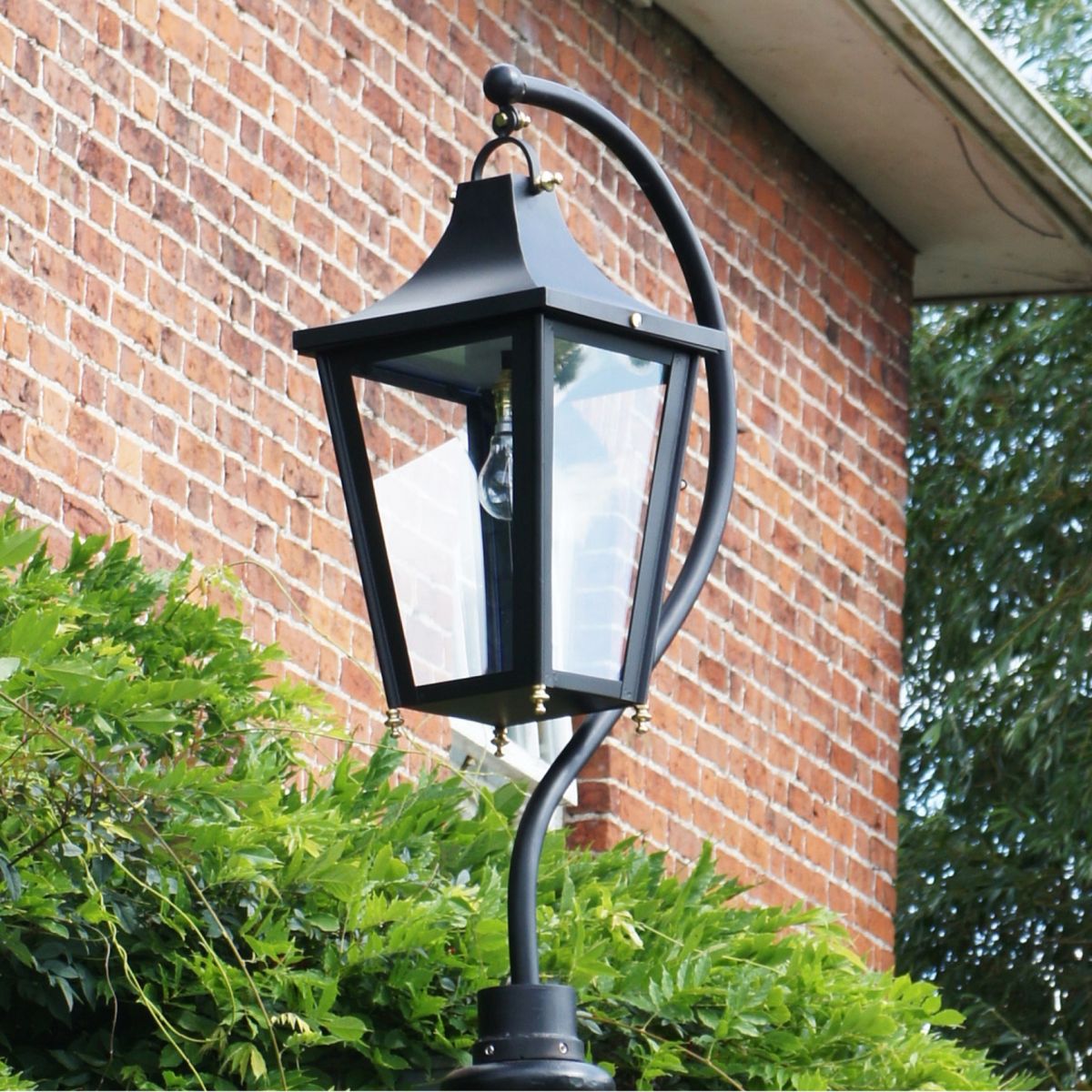 Medium Swan Neck Lantern Black