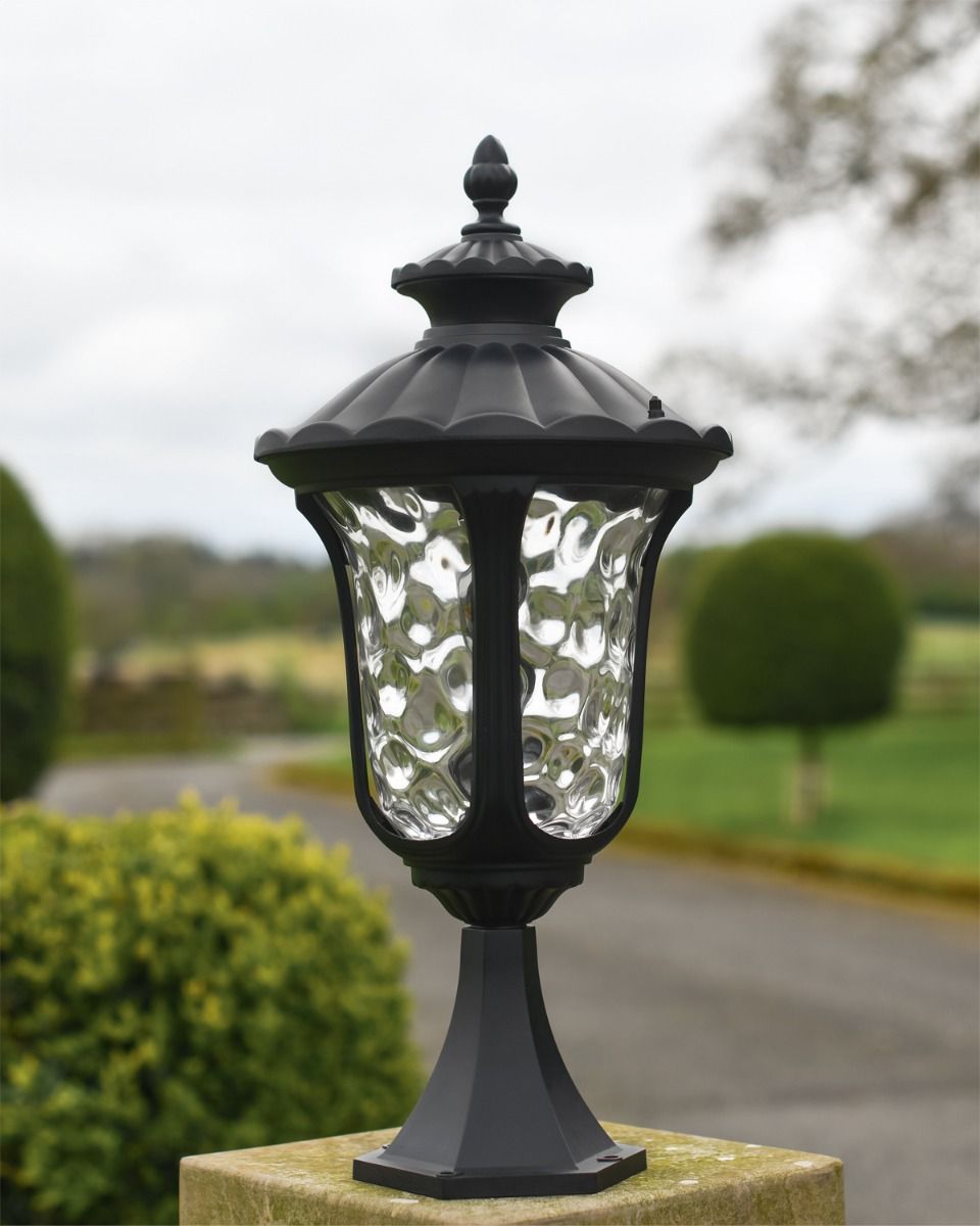 Traditional Pillar Light In Situ 