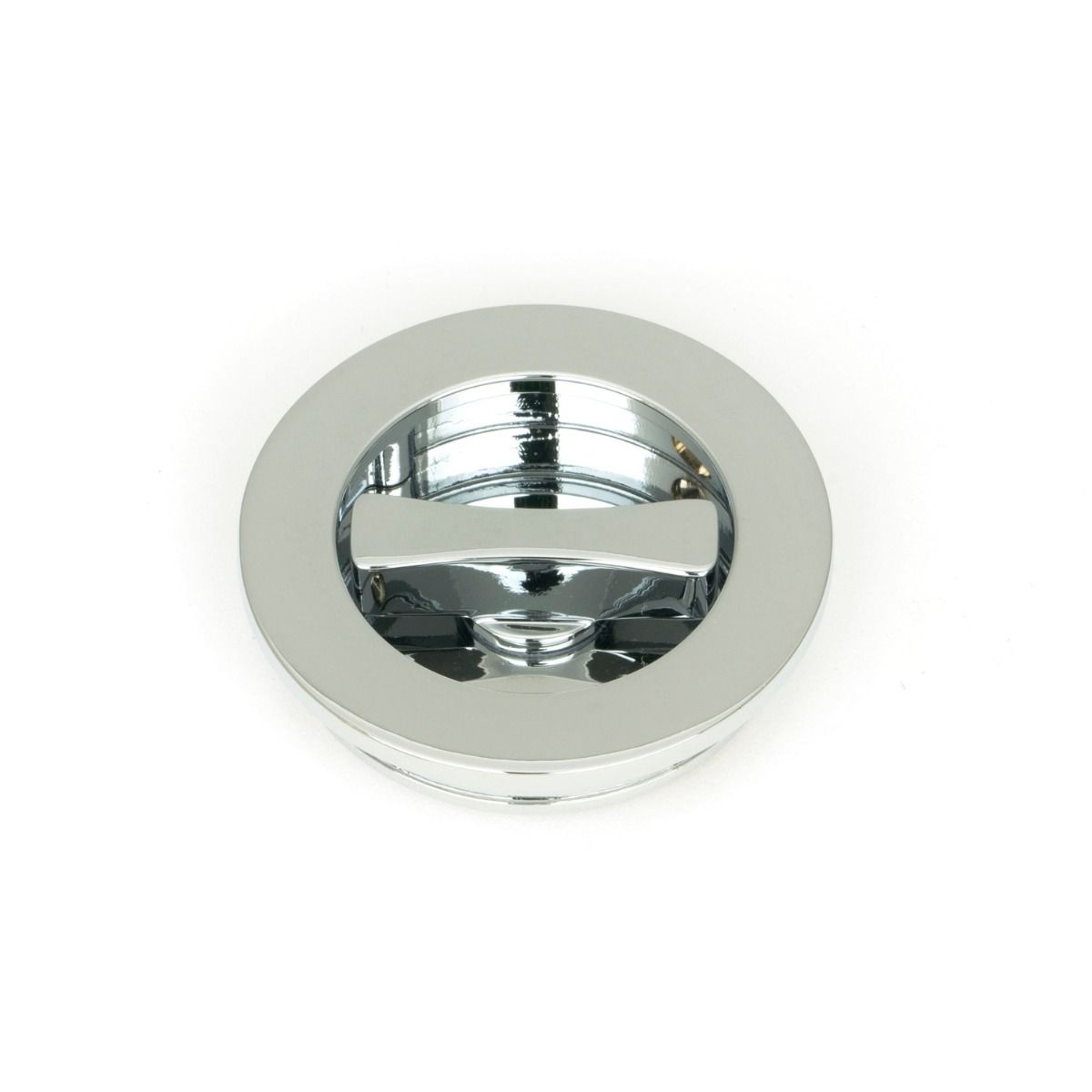 The 60mm Classic Round Sliding Pocket Door Privacy Set in Polished Chrome Showing a Close up view of the Thumbturn