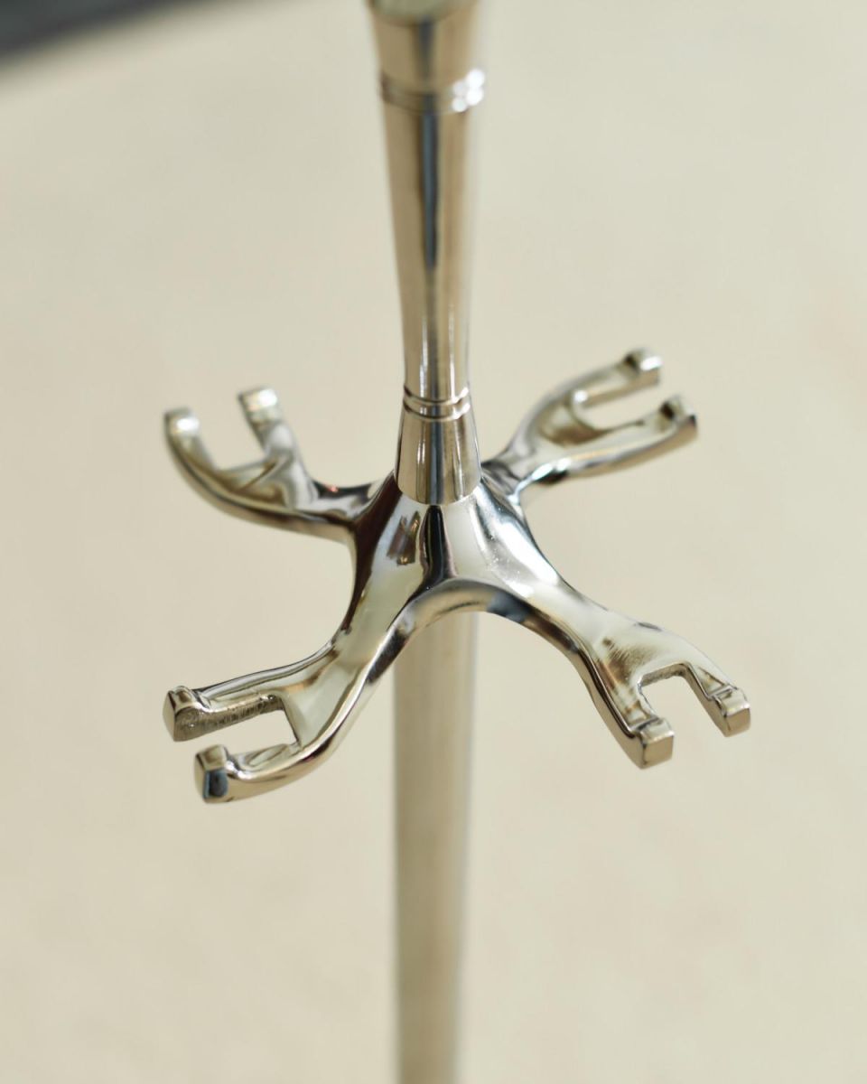 Close Up Of "The Aylesbury" Polished Companion Set Stand