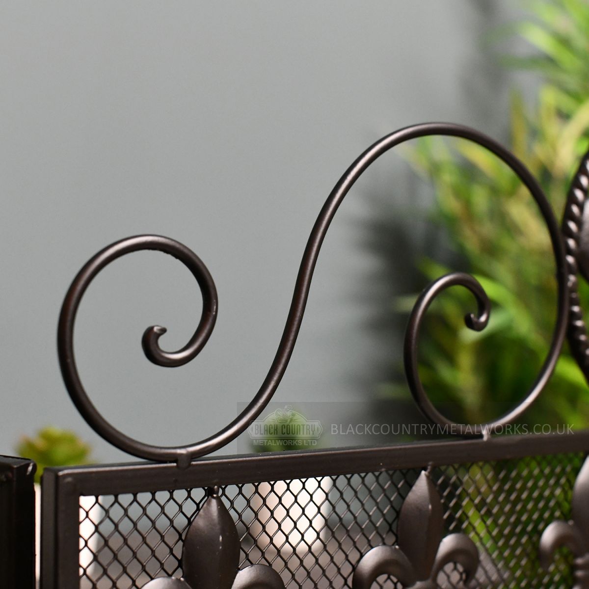 Close-up of the Scroll Design