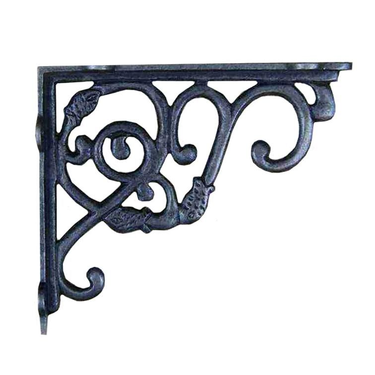 Ornate shelf bracket 19cm x 22cm
