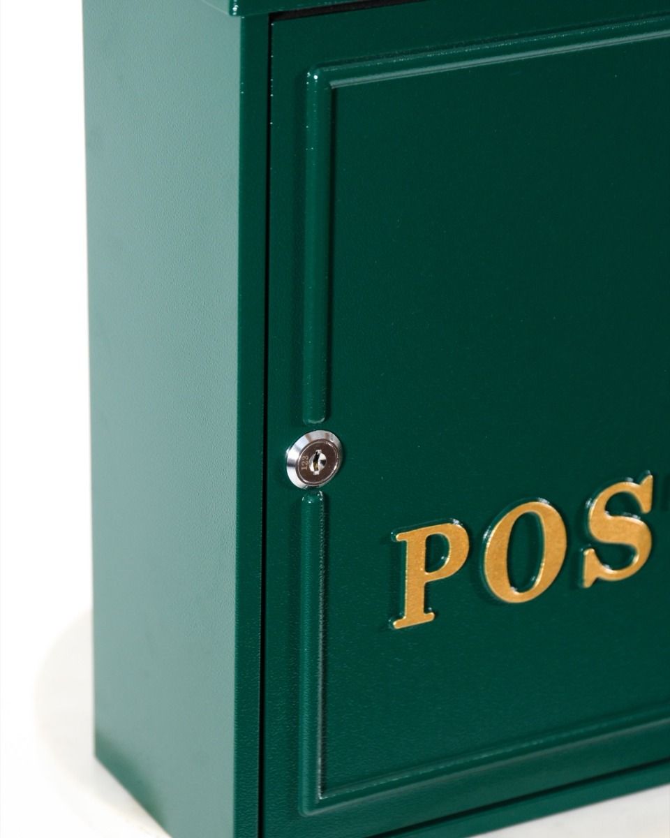 The Forest Green "Oxford" Wall Mounted Post Box with Gold Detail Showing a Close up of the Key Lock