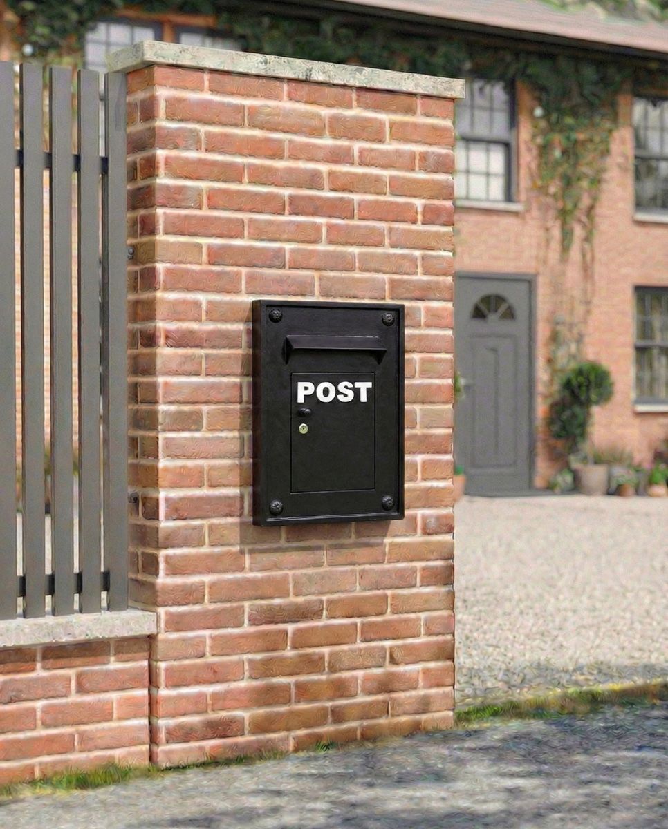 the_kensington_for_brick_work_post_and_parcel_box installed on a new home