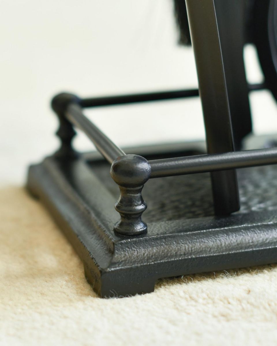 Close Up Of "The Ludos" Checkered White & Black Companion Set Base Tray