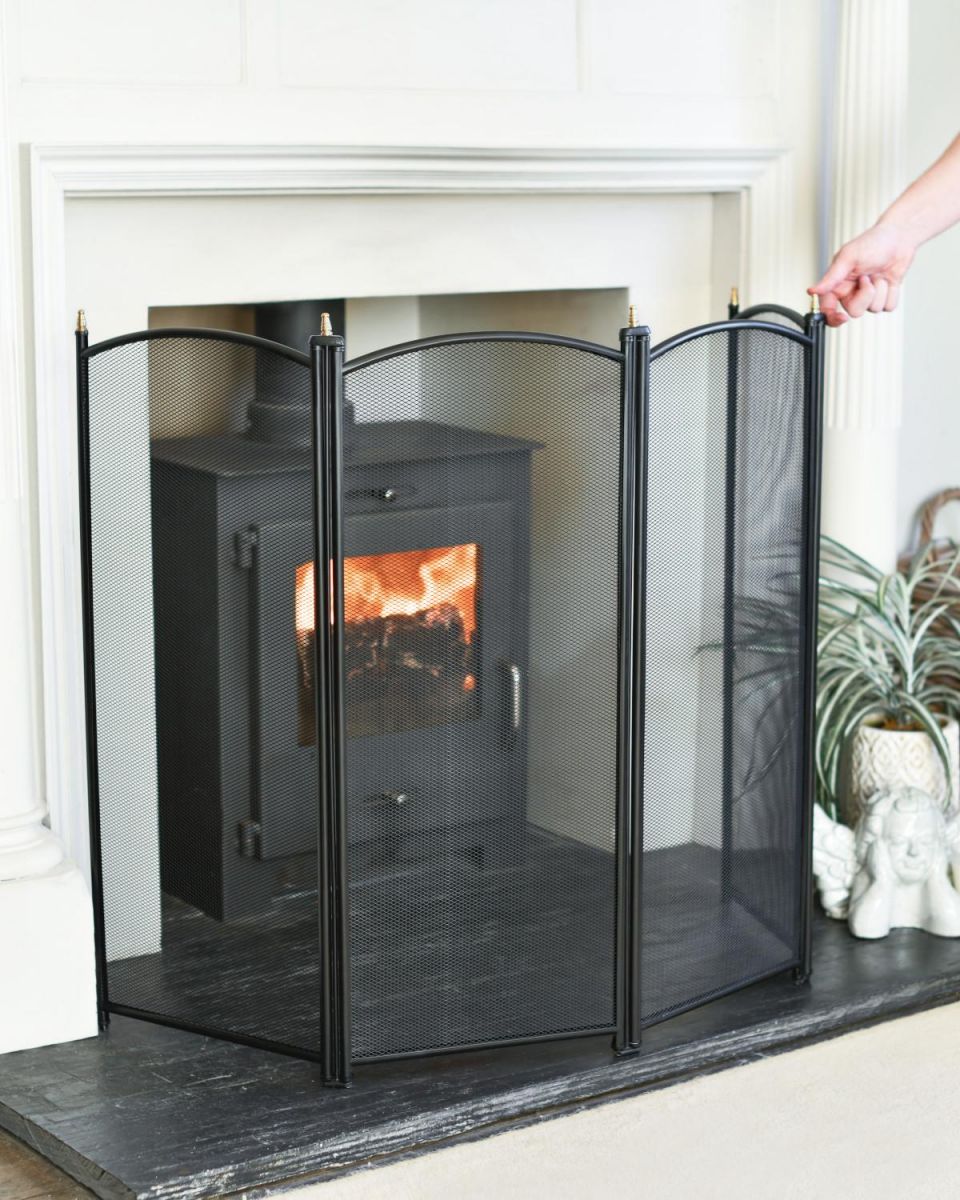 Scale Shot Of "The Rochford" Four Fold Fire Guard