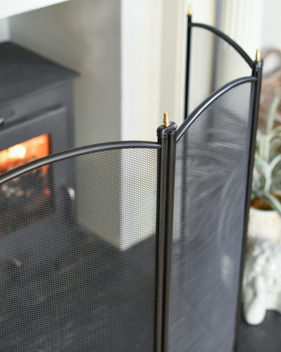 Close Up Of The Top Of "The Rochford" Four Fold Fire Guard