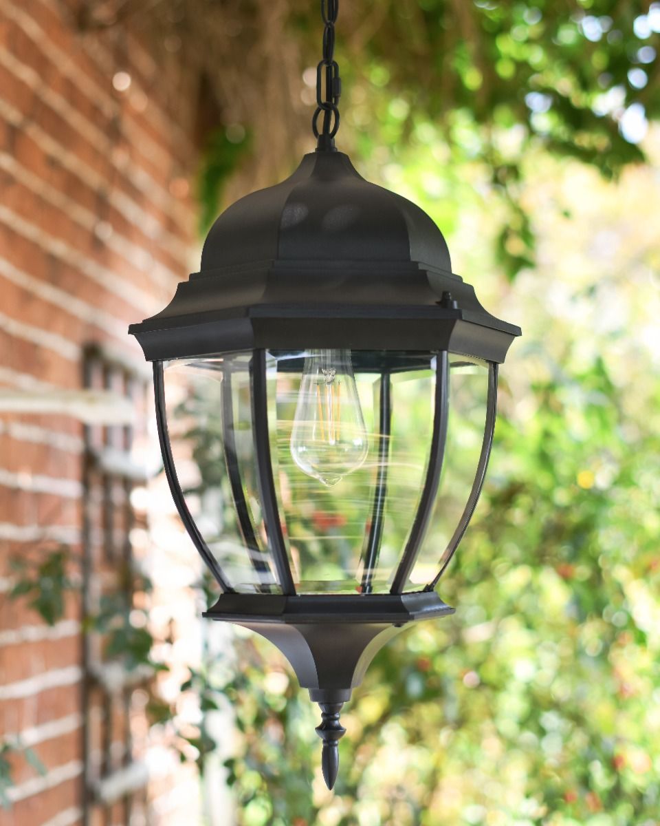 "Thornhill" Chain Hanging Porch Lantern in Situ