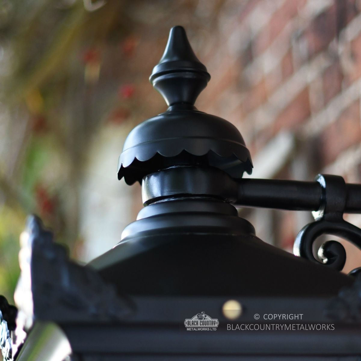 Top Fix Design on the Victorian Wall Light