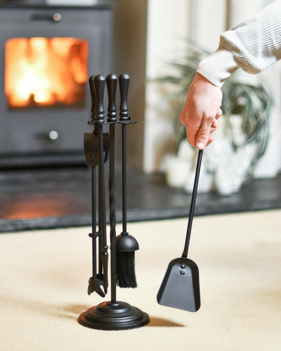 Scale Shot Of Traditional Black Single Twist Companion Set