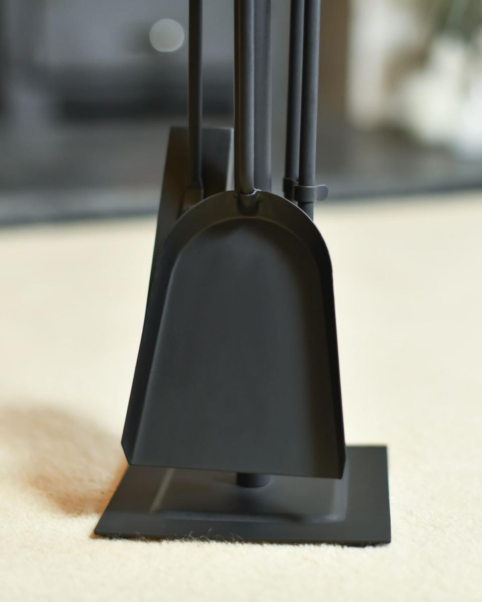 Close Up OF Traditional Black Slim Three Piece Companion Set Shovel