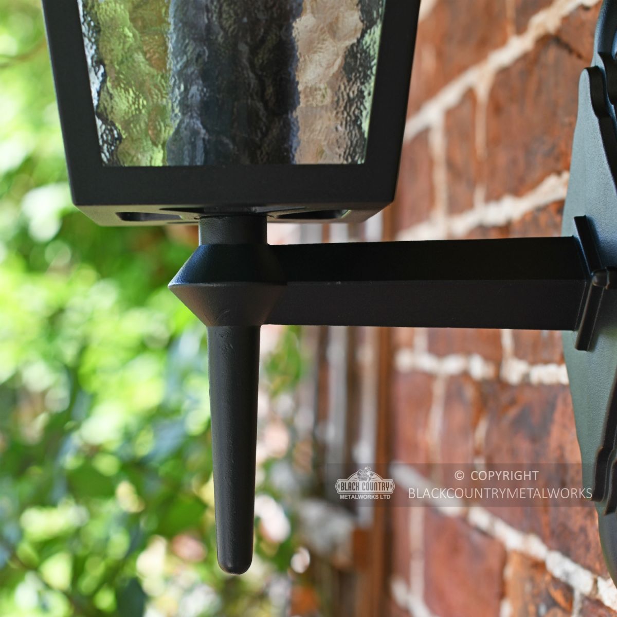 Traditional Bottom Fix Black Wall Lantern Bracket