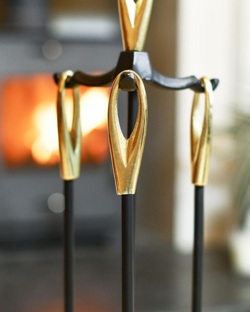 Close Up Of Traditional "Bucklebury" Companion Set Handles