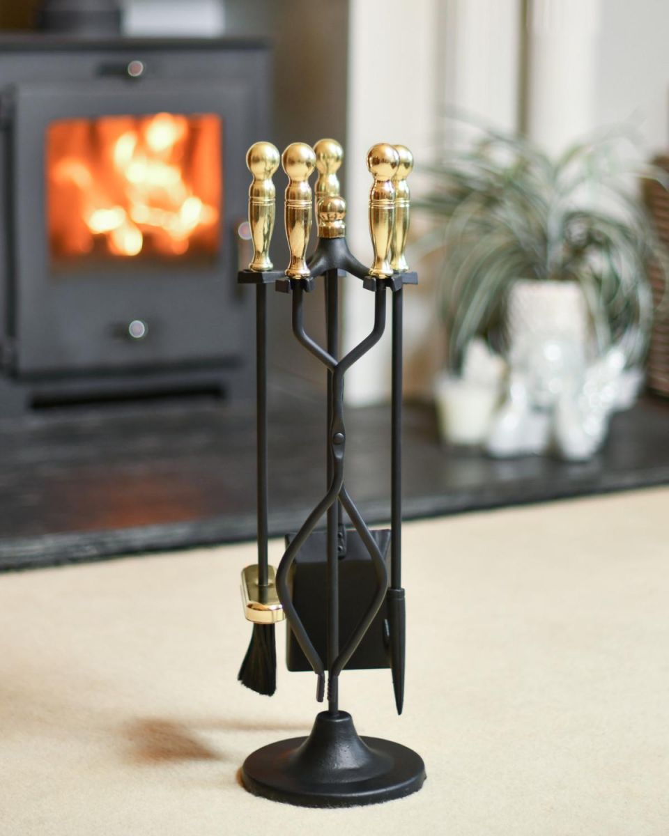 Traditional Cawthorne Black Companion Set In Situ